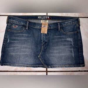 Vintage Y2K Hollister denim mini skirt.